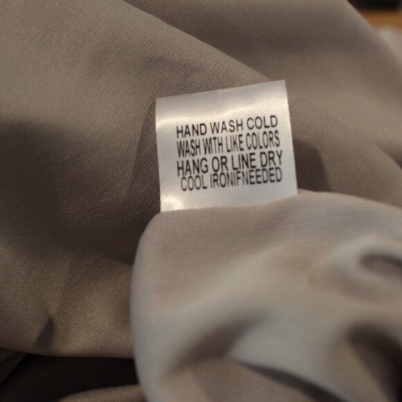 NWT In Loom Floral Embroidered All Over Midi Lavender Dress in Large - Picture 10 of 16